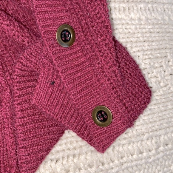 Vintage burgundy knit sweater cardigan size medium - Picture 6 of 6